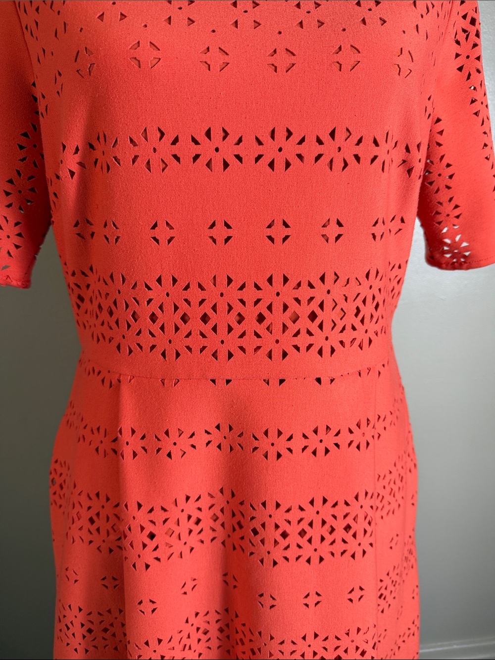 Banana Republic Coral Eyelet Fit & Flare Dress Sz 12 - Picture 3 of 11
